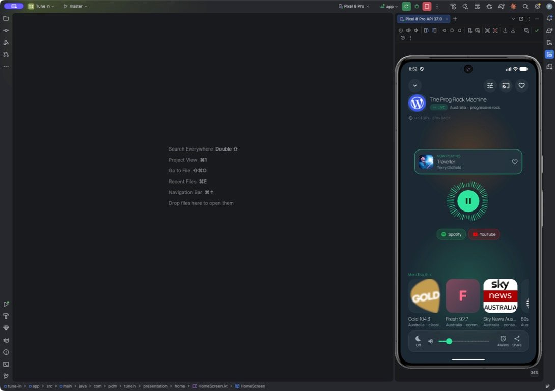 O player do RadioAdi · Tela real do app em inglês